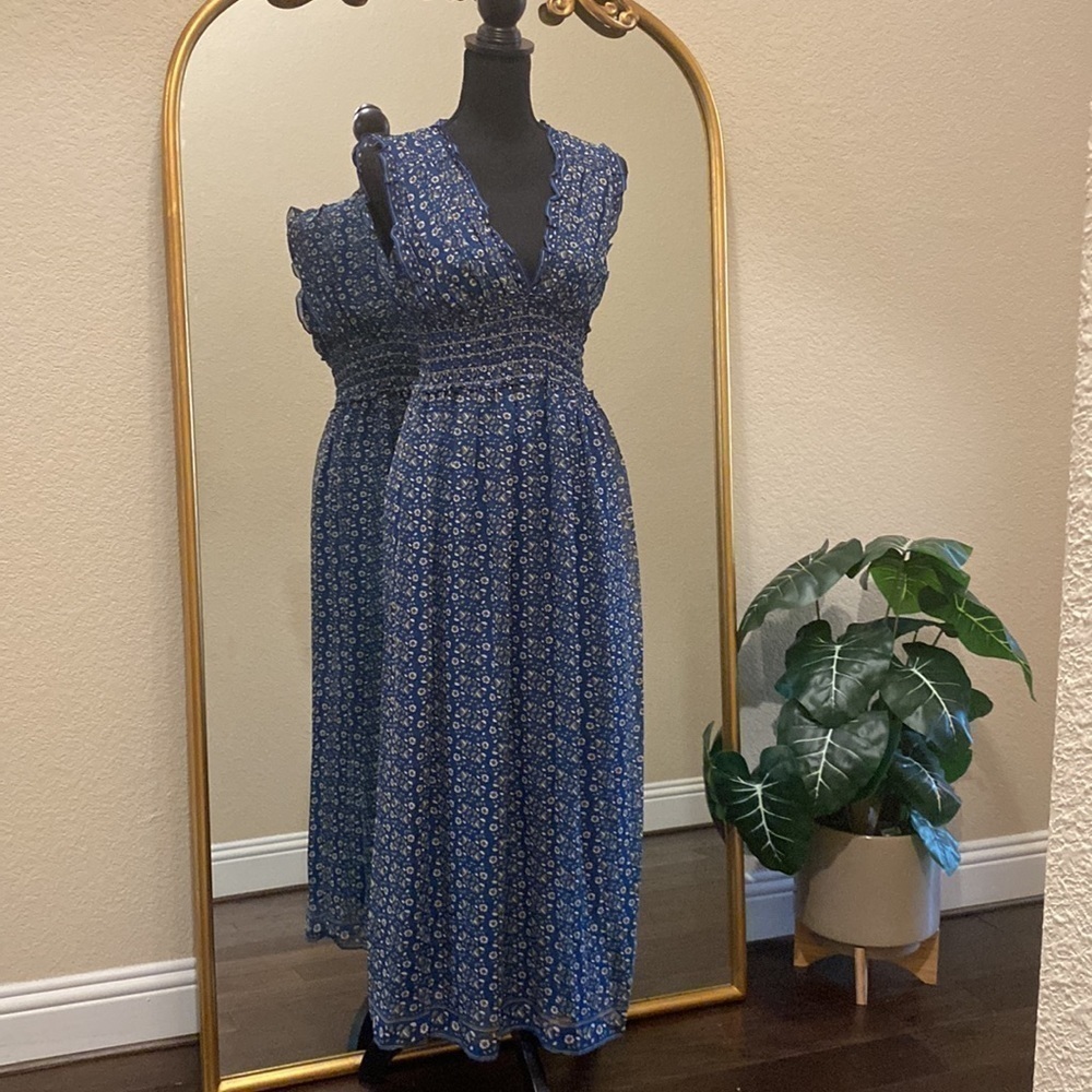 Max Studio Women's Sleeveless V Neck Smocked Waist Dress Size S - Picture 3 of 7